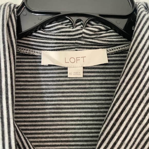 Loft long sleeve black and white striped cowl neck - Picture 4 of 4
